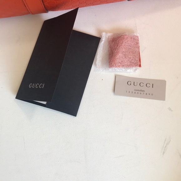 ❤️ SOLD ♥️ New Gucci Leather Bag - Picture 8 of 8